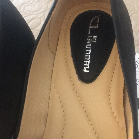 Black Heels - Picture 2 of 4